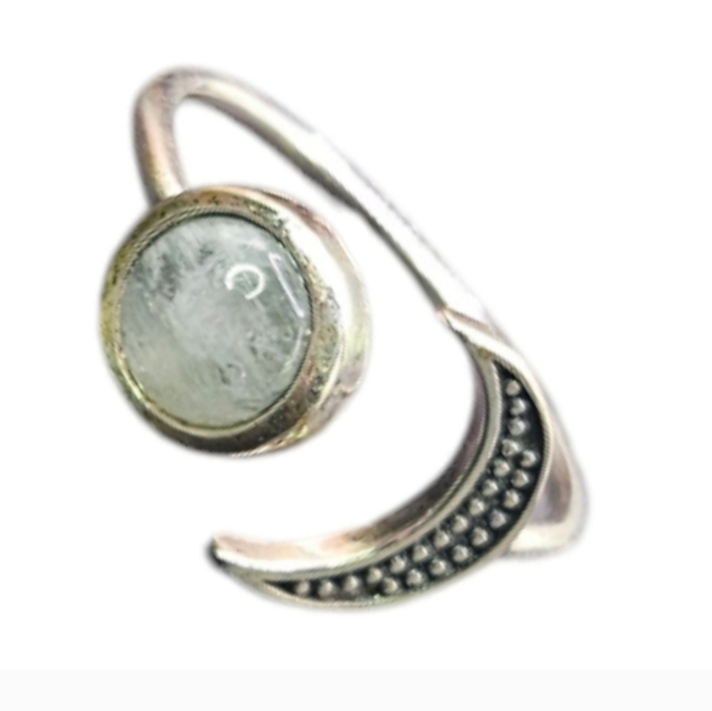Moonstone Luna Ring - Picture 2 of 7